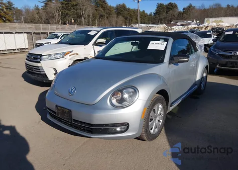 2013 Volkswagen Beetle 2.0T z USA, uszkodzony, nr VIN 3VW8A7AT1DM817012